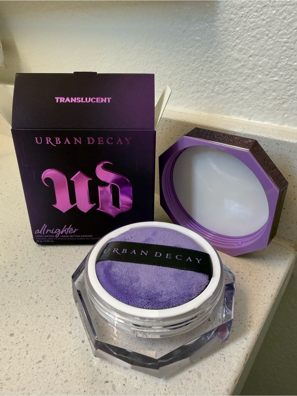 Urban Decay Translucent Setting Powder with Purple Puff
